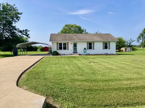 221 Austin Dr, Portland, TN 37148