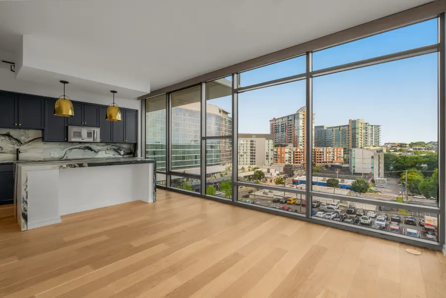 1212 Laurel St #609, Nashville, TN 37203 - #2