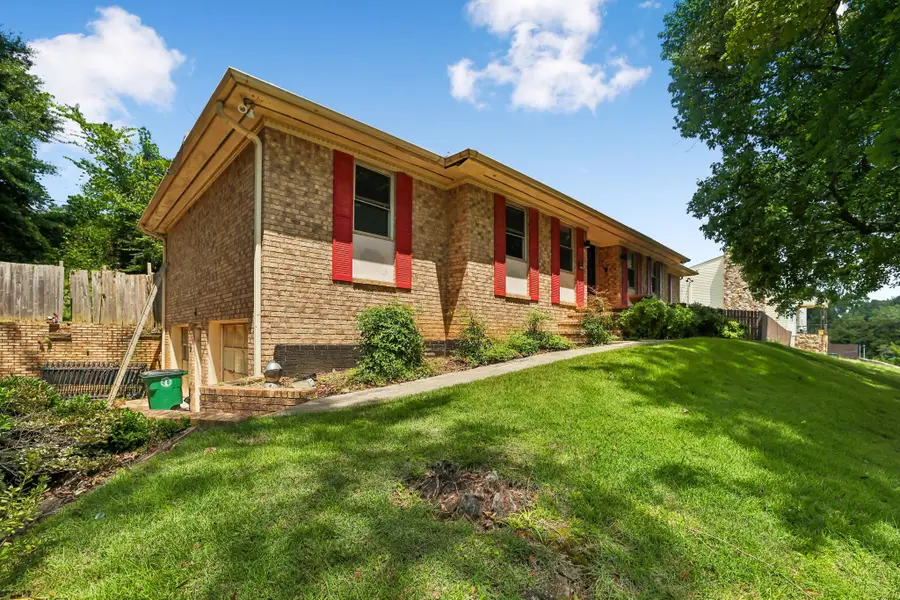 913 Belvoir Hills Cir, Chattanooga, TN 37412 - #2