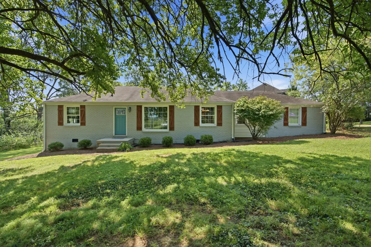 1304 S Graycroft Ave, Madison, TN 37115 - #1