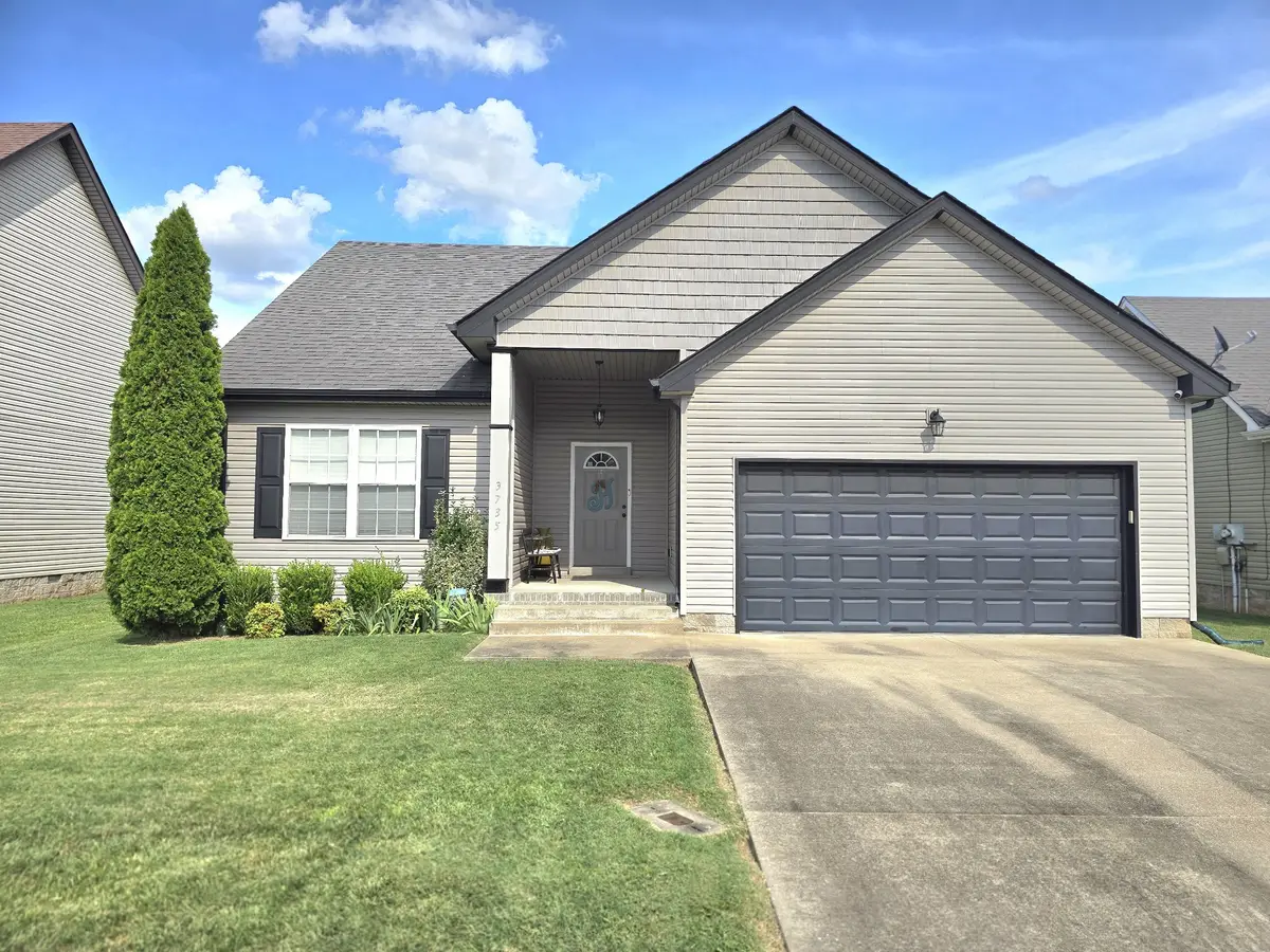 3735 Gray Fox Dr, Clarksville, TN 37040 - #1