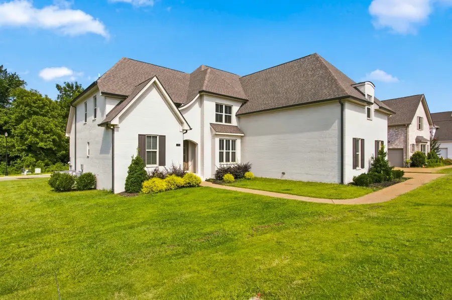106 Arkstone Ln, Spring Hill, TN 37174 - #2
