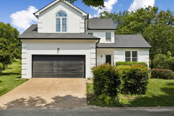 107 Collinwood Close, Franklin, TN 37069