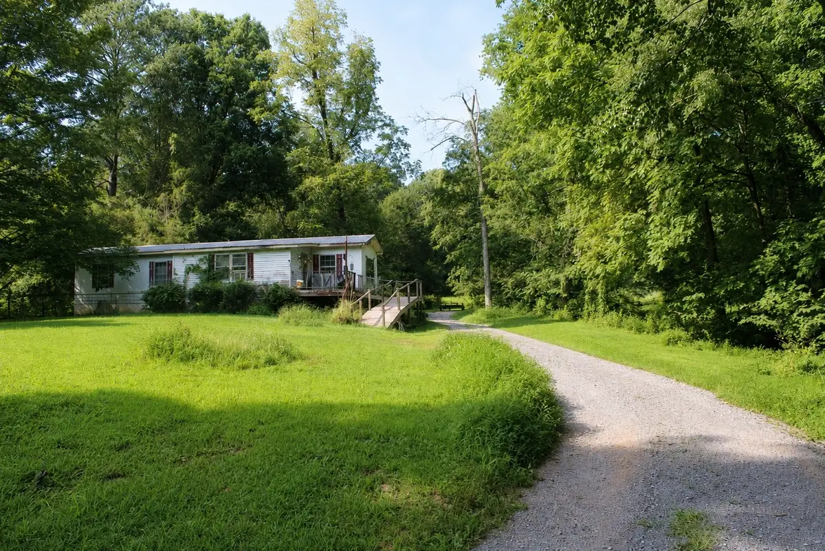 3437 Cooper Nicholson Rd, Pleasant View, TN 37146 - #1
