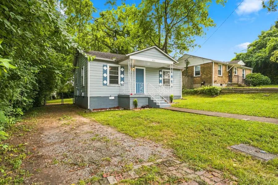 821 W Greenwood Ave, Nashville, TN 37206 - #2