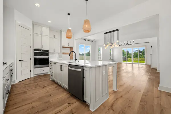 520 Gresham Ln, Murfreesboro, TN 37129