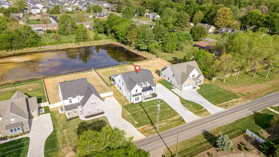 520 Gresham Ln, Murfreesboro, TN 37129 - #2