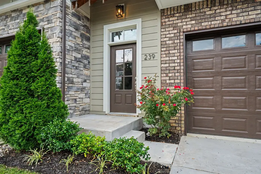 239 Stonecrest Cir, Nashville, TN 37209 - #2