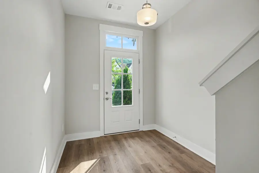 239 Stonecrest Cir, Nashville, TN 37209 - #3
