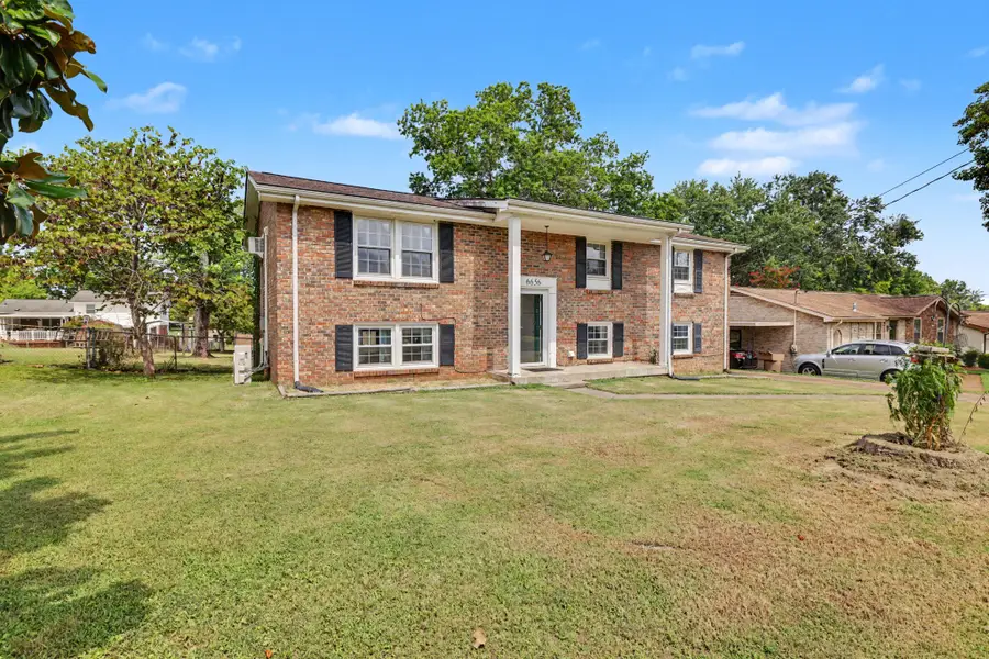 6656 Beacon Ln, Nashville, TN 37209 - #2