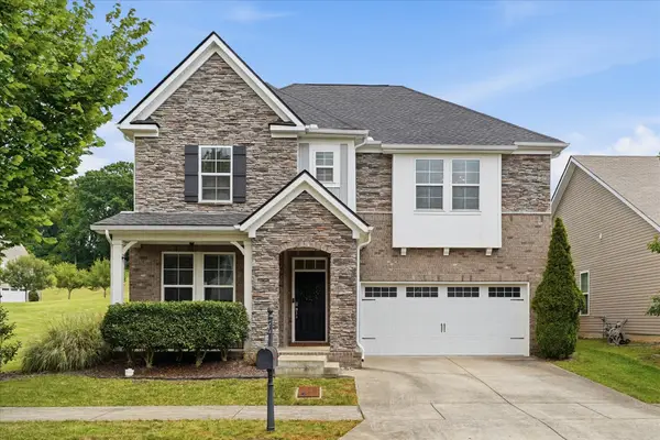1872 Stonewater Dr, Hermitage, TN 37076