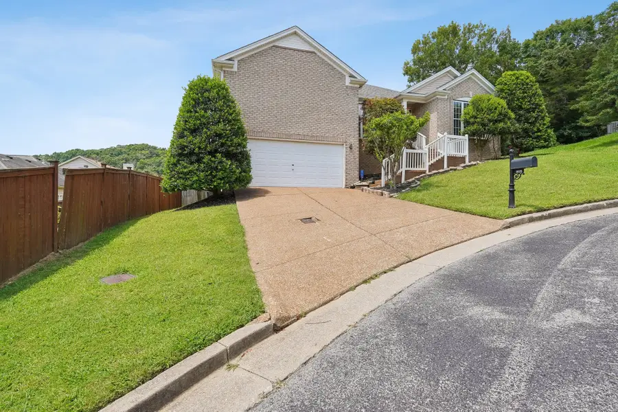 805 Waterloo Ct, Nashville, TN 37209 - #2