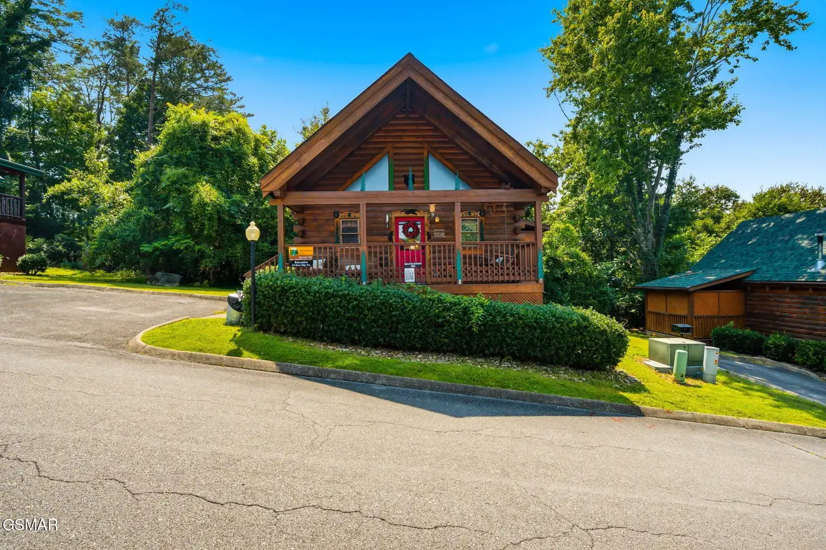 220 Moose Ridge Way, Pigeon Forge, TN 37863 - #1