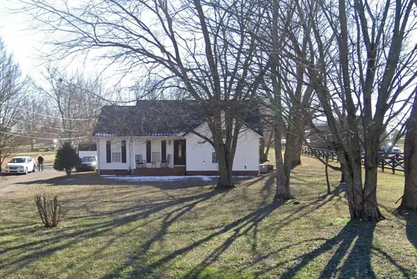 829 College St, Portland, TN 37148