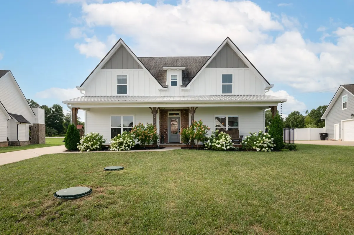 2028 Trout Trl, Murfreesboro, TN 37129 - #1