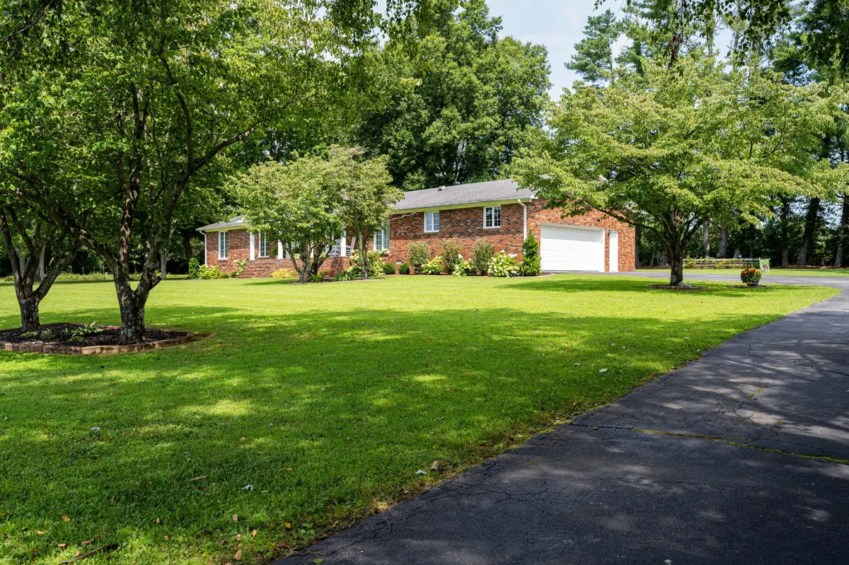 616 Maple Ln, Smithville, TN 37166 - #1