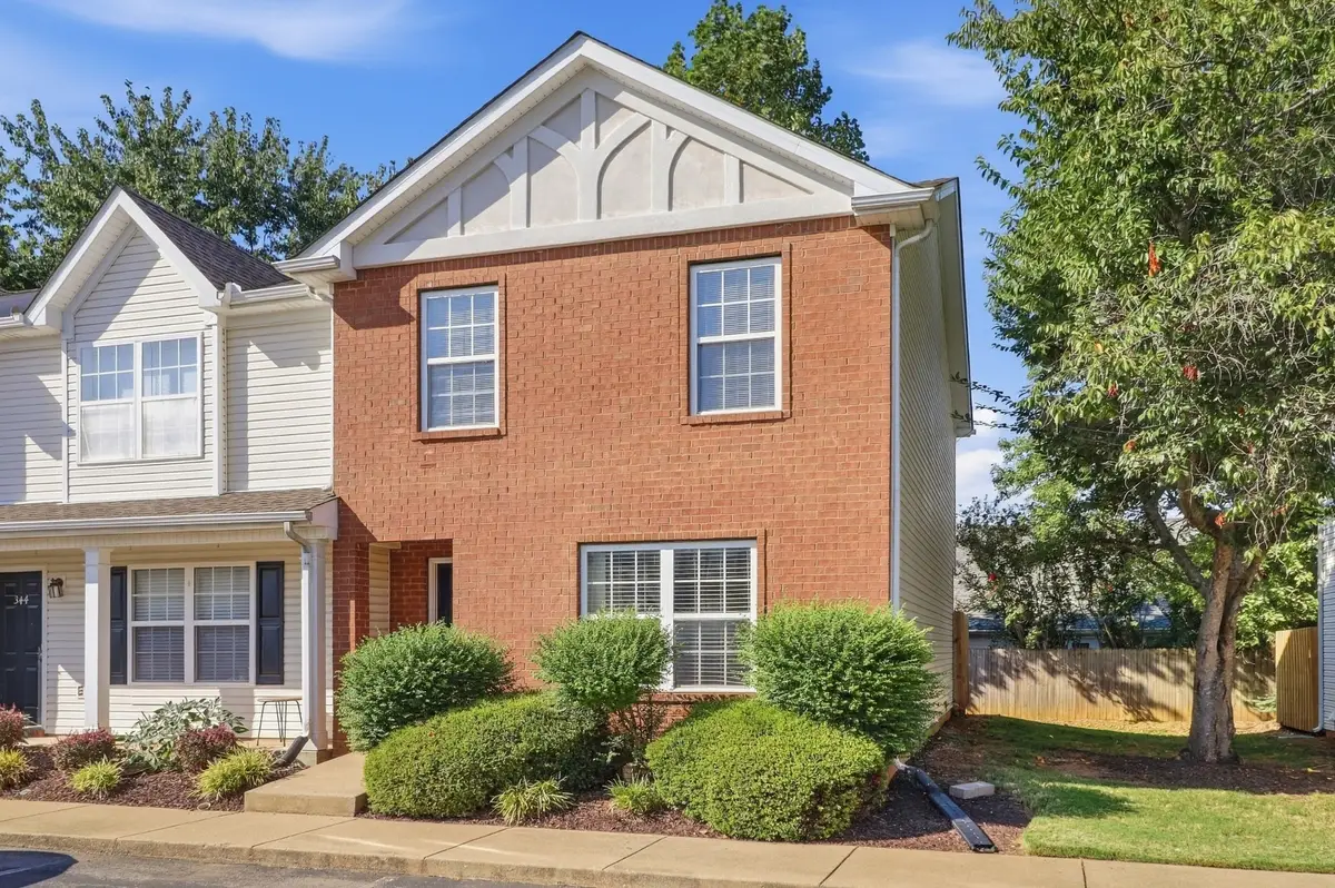 342 Arapaho Dr, Murfreesboro, TN 37128 - #1