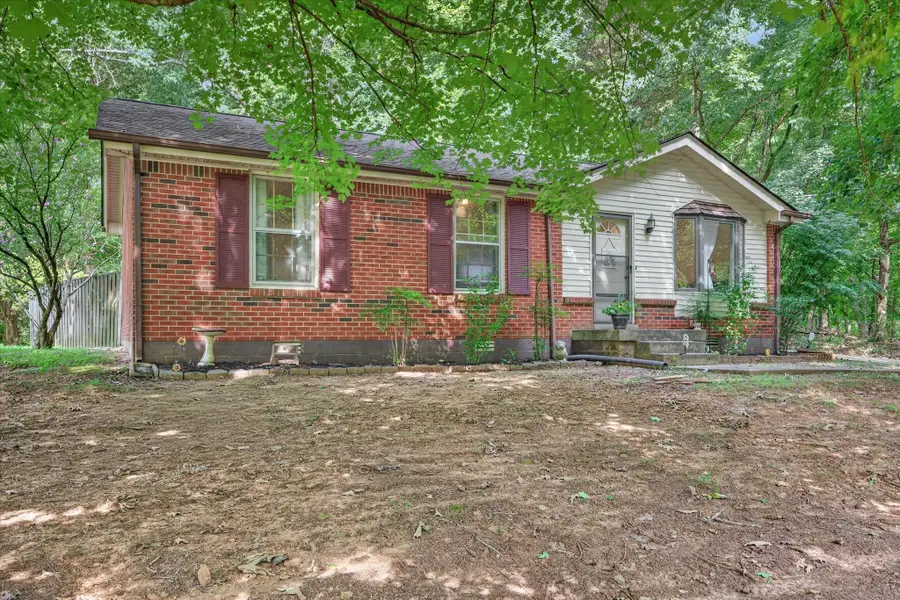 721 Kingsbury Road, Clarksville, TN 37040 - #2