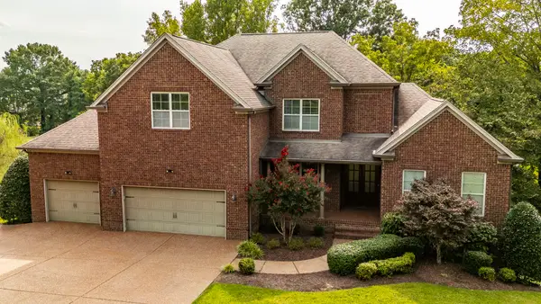 816 Lynn Dr, Goodlettsville, TN 37072