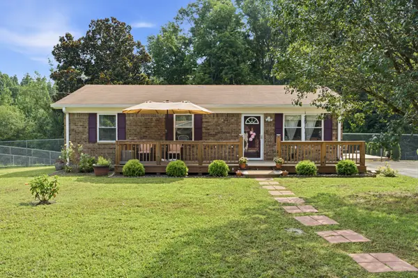 670 Bobbitt Rd, Ashland City, TN 37015