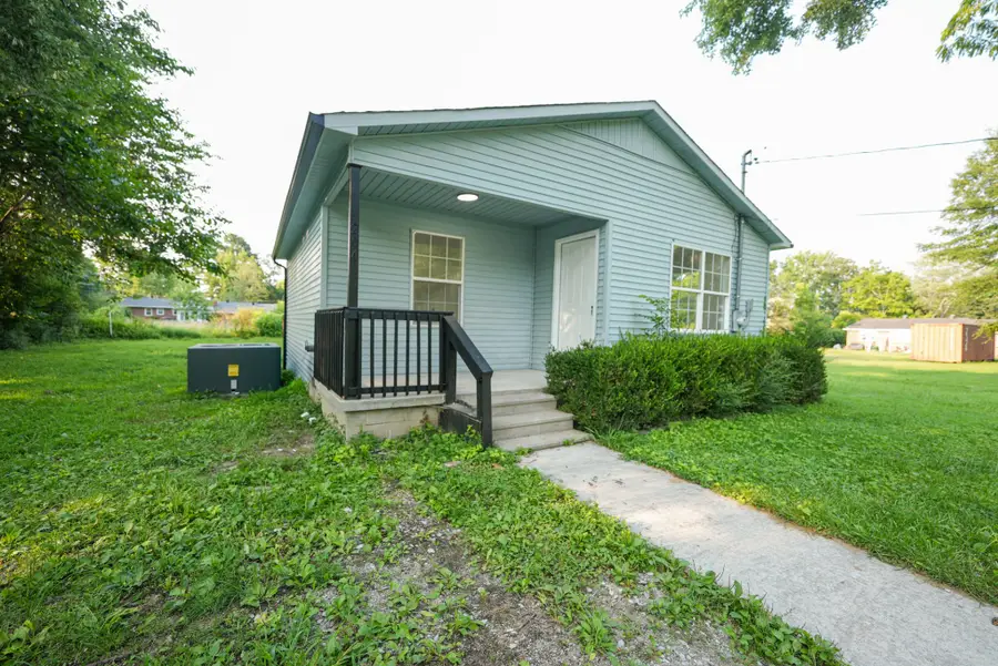 204 Locust St, Manchester, TN 37355 - #3