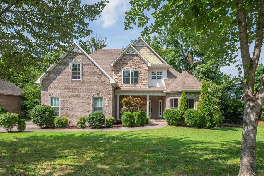 1000 Glessner Dr, Spring Hill, TN 37174 - #2
