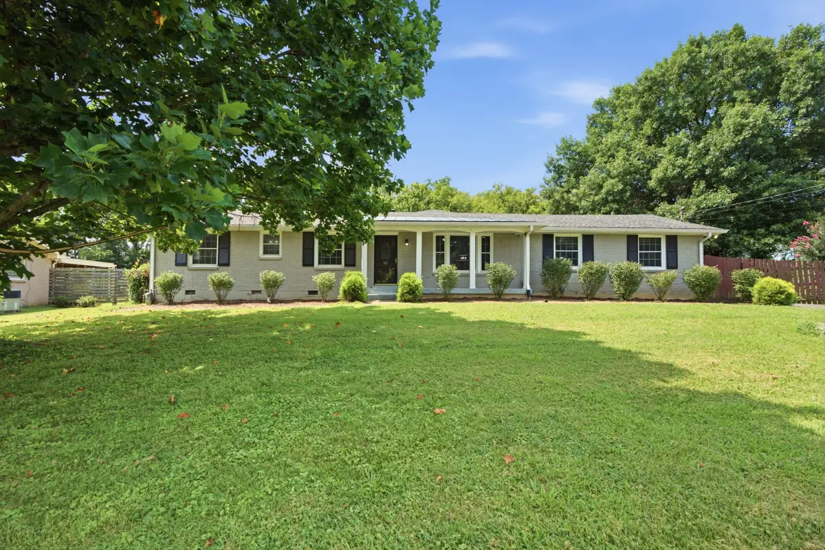 114 Wessington Pl, Hendersonville, TN 37075 - #1