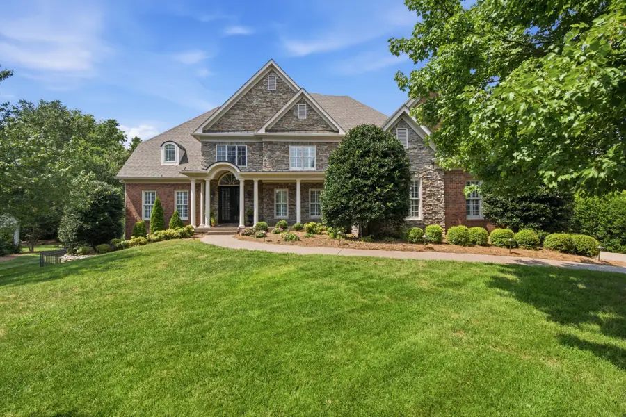 8218 Holly Rd, Brentwood, TN 37027 - #3