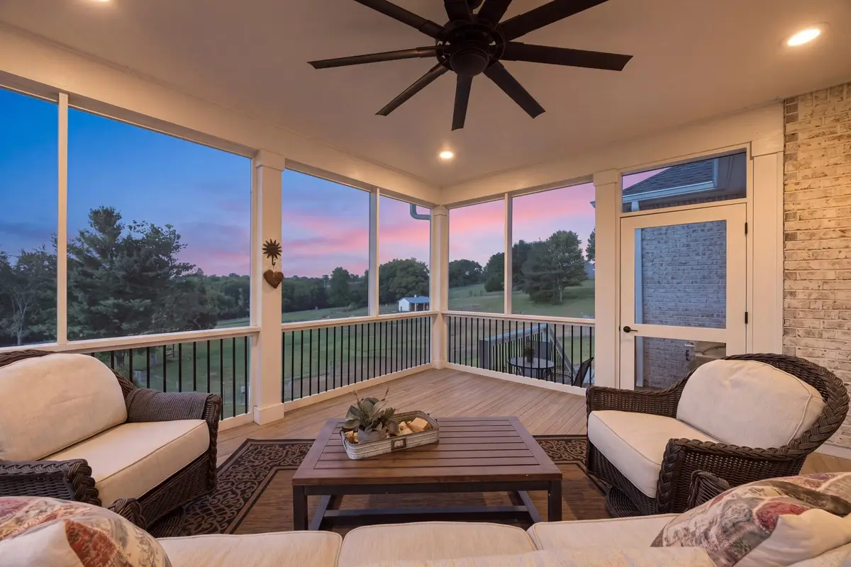 3750 John Bill Dobbins Rd, Williamsport, TN 38487 - #1