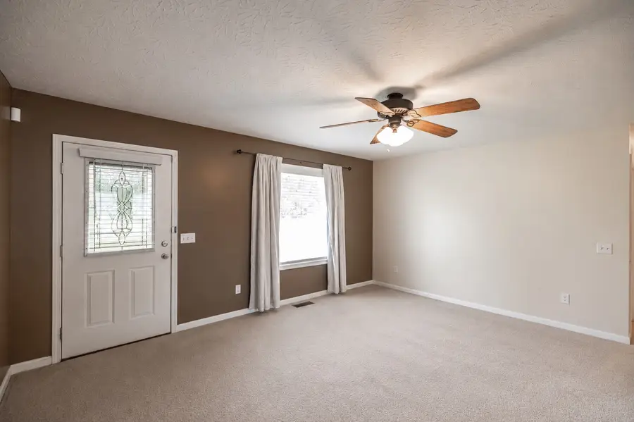 1008 E Evelyn Ct, Portland, TN 37148 - #3