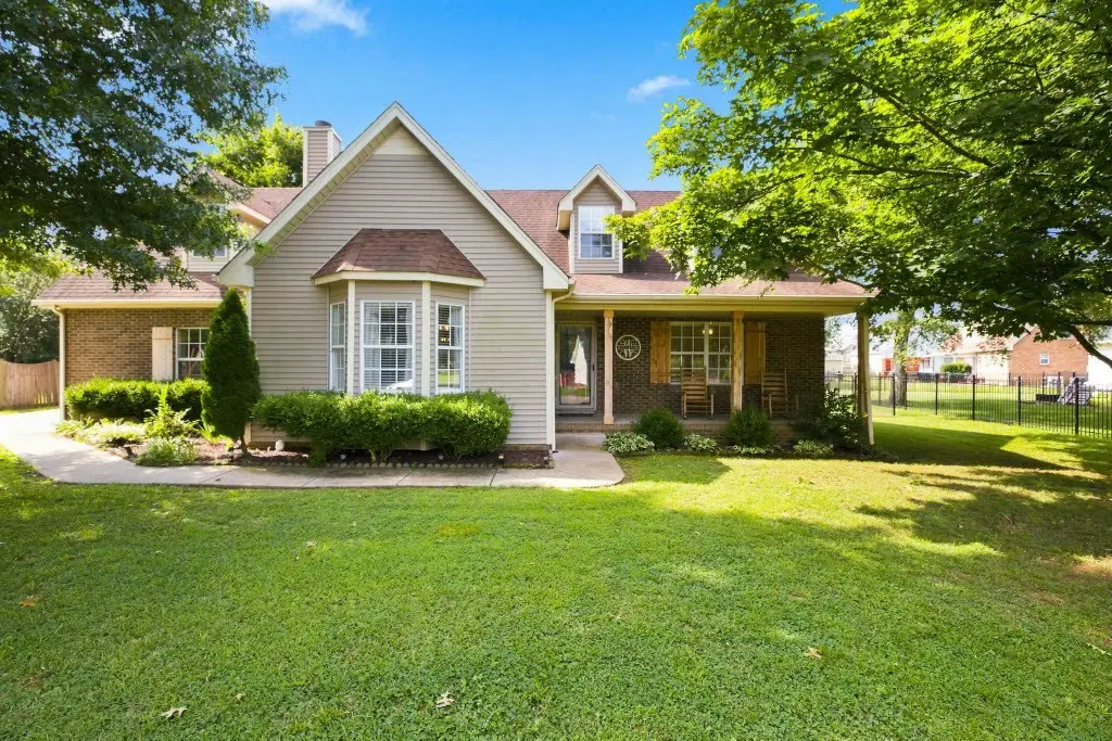2133 Eastview Dr, Murfreesboro, TN 37128 - #1