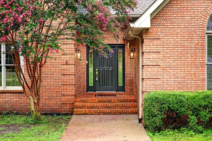 1604 Deerfield Dr, Clarksville, TN 37043 - #2