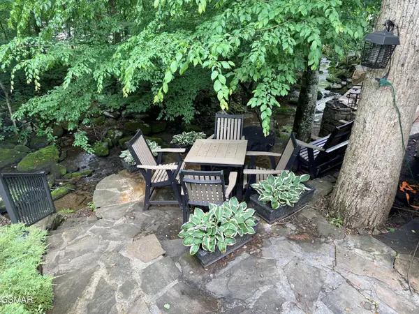 4229 E Parkway #32, Gatlinburg, TN 37738