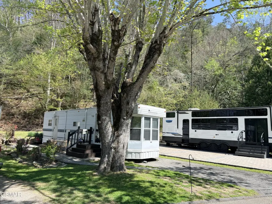 4229 E Parkway #385, Gatlinburg, TN 37738 - #2