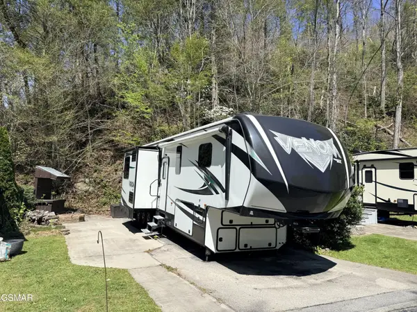 4229 E Parkway, Gatlinburg, TN 37738