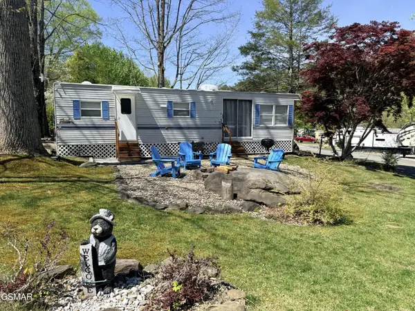 4229 E Parkway, Gatlinburg, TN 37738
