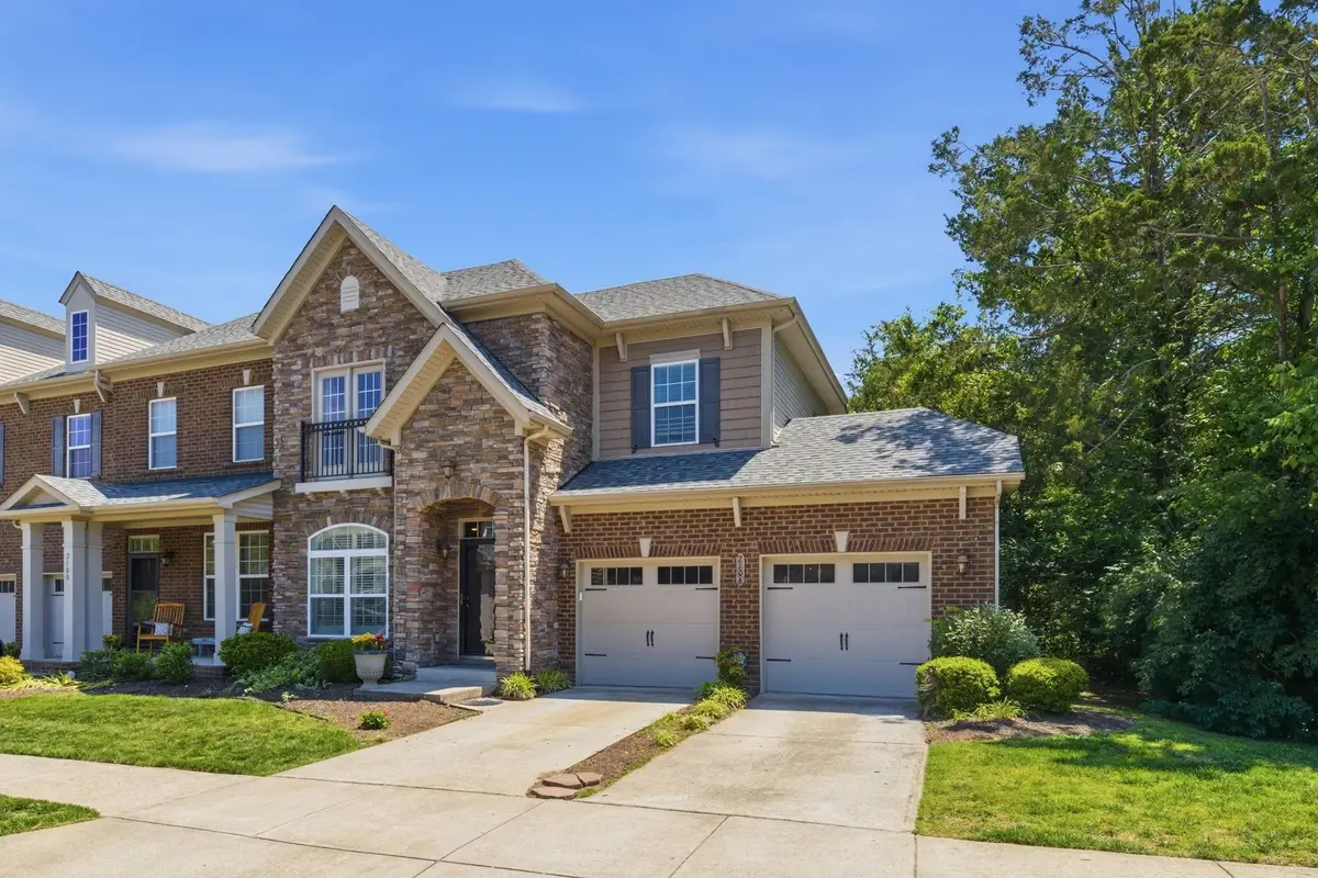 2106 Traemoor Village Ct, Nashville, TN 37209 - #1