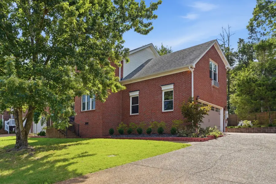 737 Cedar Crest Dr, Nashville, TN 37209 - #3