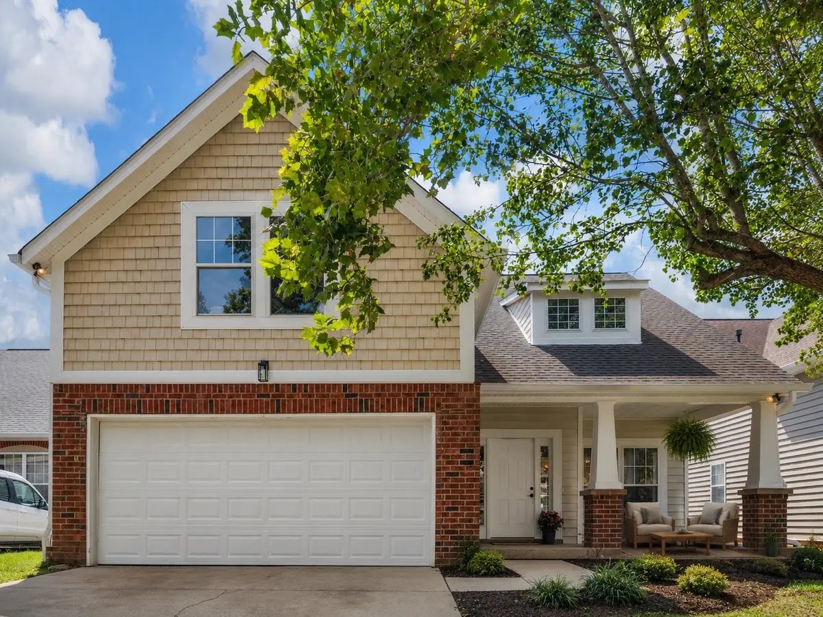 6832 Bridgewater Dr, Nashville, TN 37221 - #1