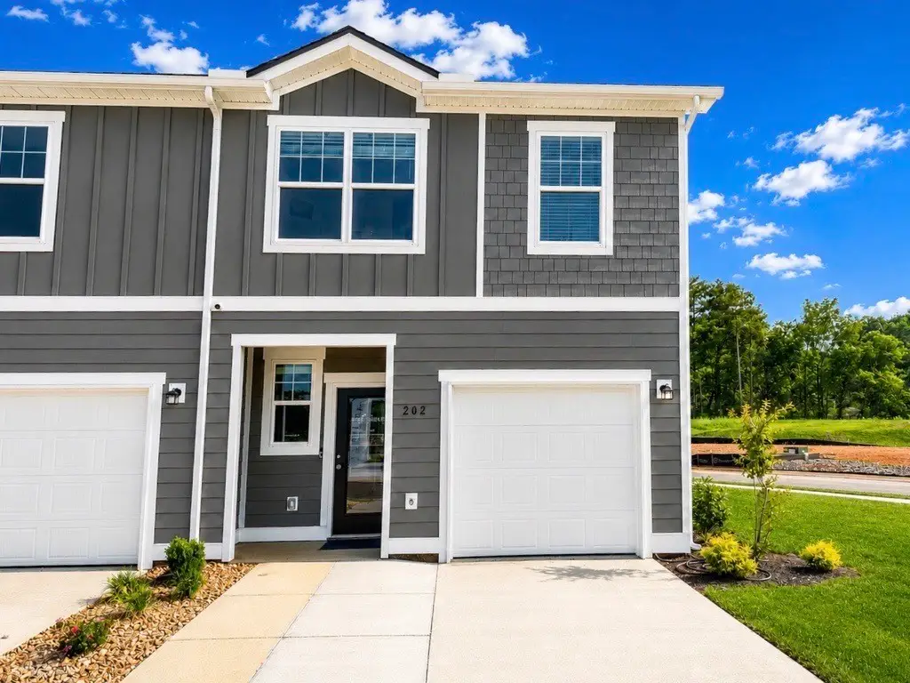 221 Darlington Drive, Dickson, TN 37055 - #1