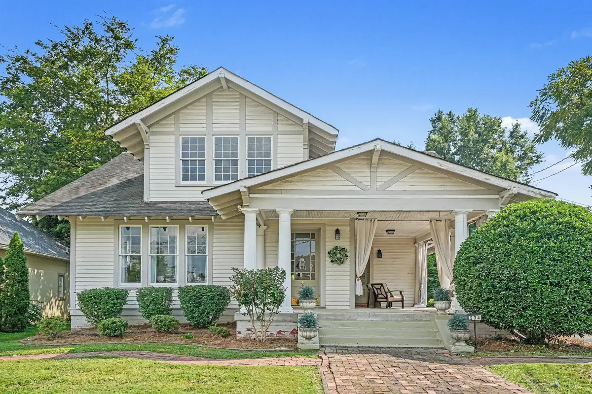 234 W Gay St, Lebanon, TN 37087 - #1