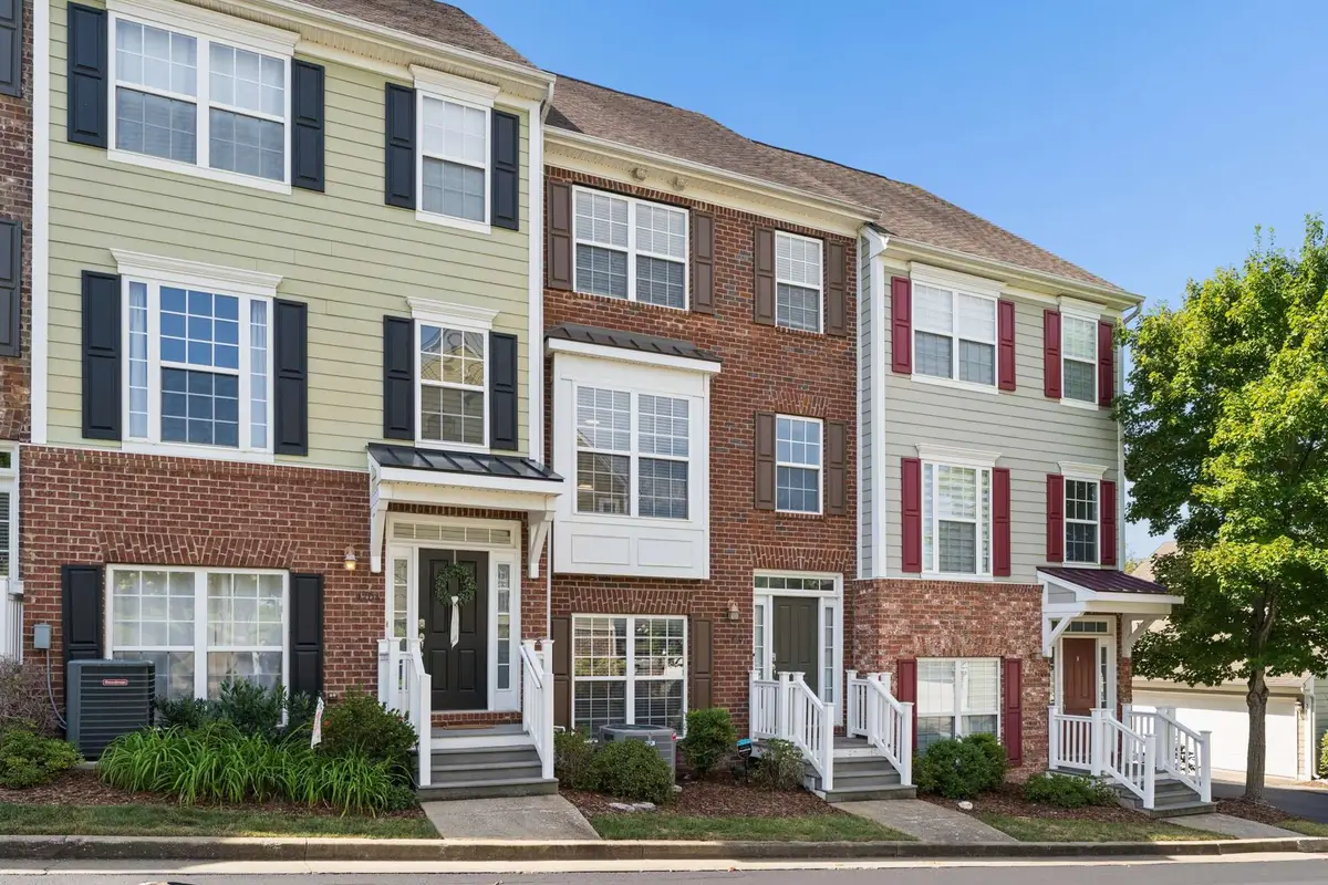 4702 Brighton Village Dr, Nashville, TN 37211 - #1