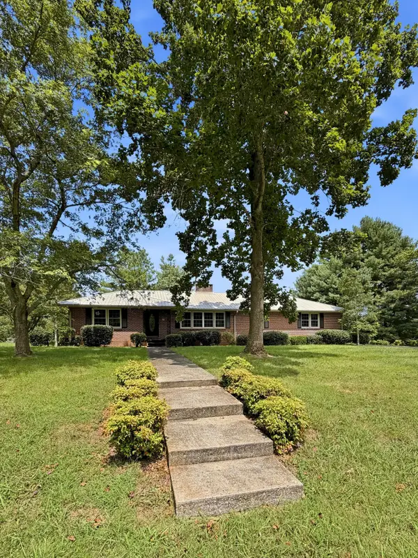 401 E Petty Lane, Winchester, TN 37398