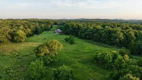 2405 Paul Finley Rd, Lewisburg, TN 37091