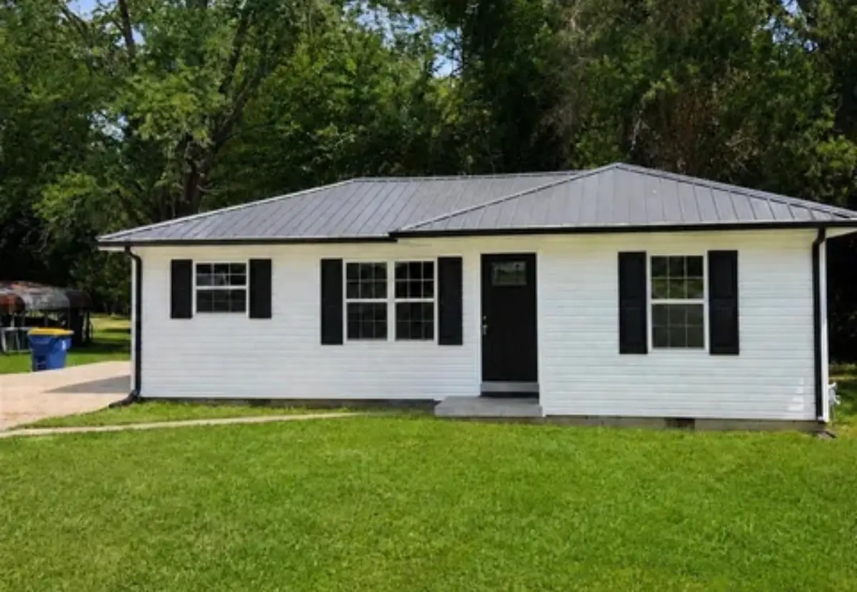 112 Clinton St, Russellville, KY 42276 - #1