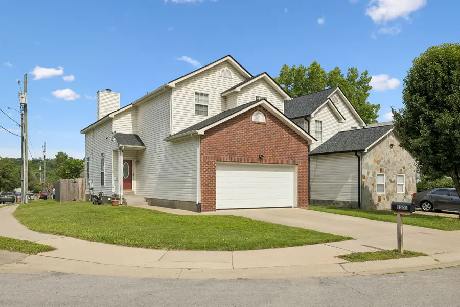 1501 Bell Trace Dr, Antioch, TN 37013 - #2