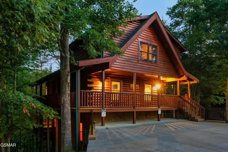 3516 Sand Ridge Way, Pigeon Forge, TN 37863 - #3