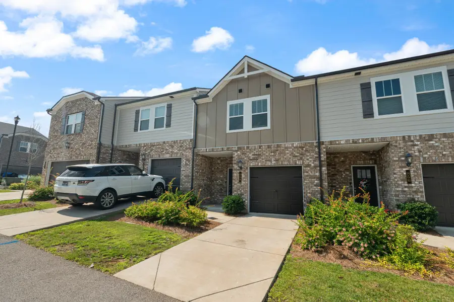 858 Longleaf Ln, Columbia, TN 38401 - #2