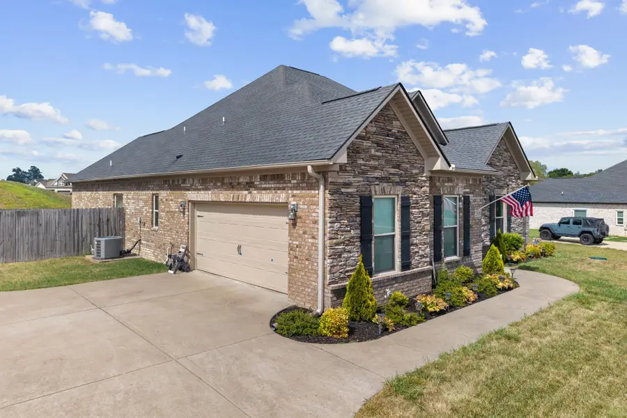 2608 Etna Dr, Chapel Hill, TN 37034 - #2