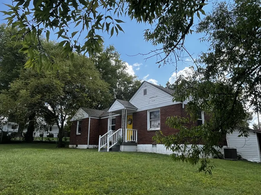 1208 Barry Dr, Madison, TN 37115 - #2